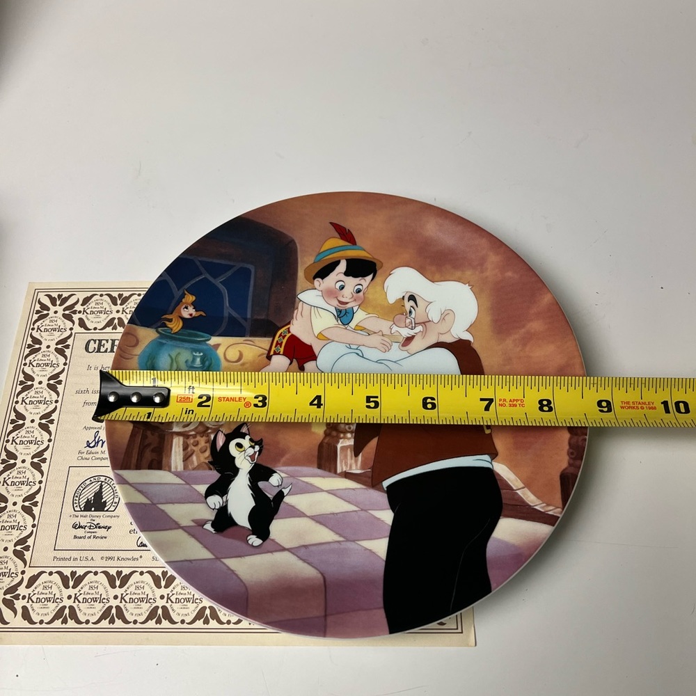 6 of 6 PINOCCHIO COLLECTABLE PLATE - Picture 5 of 5